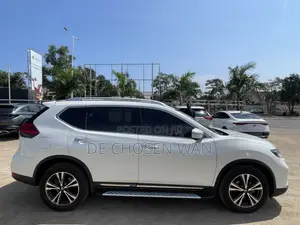 Nissan X-Trail 2.5 Petrol AWD 2019 White