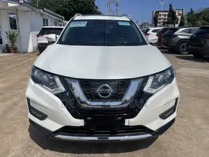 Nissan X-Trail 2.5 Petrol AWD 2019 White