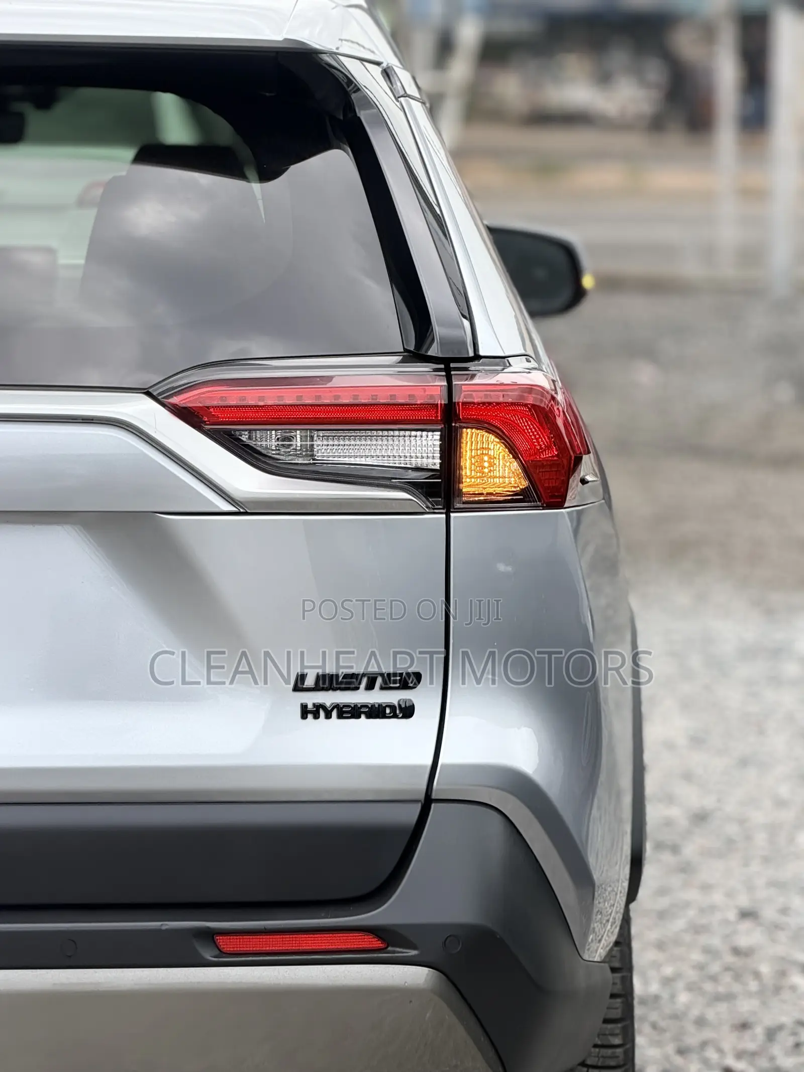 Toyota RAV4 Limited 2021 Silver