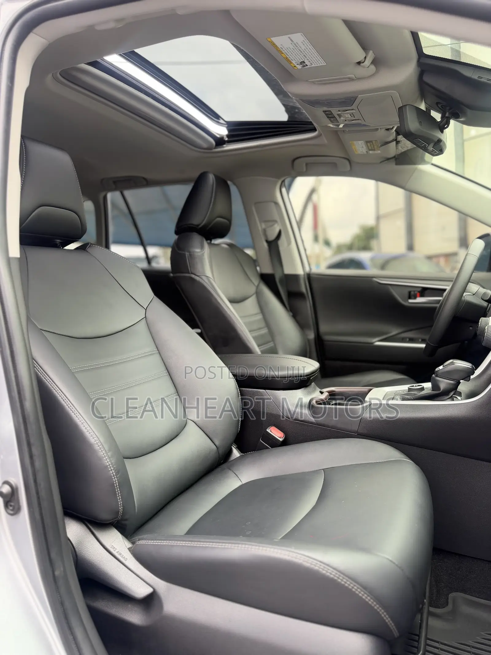 Toyota RAV4 Limited 2021 Silver