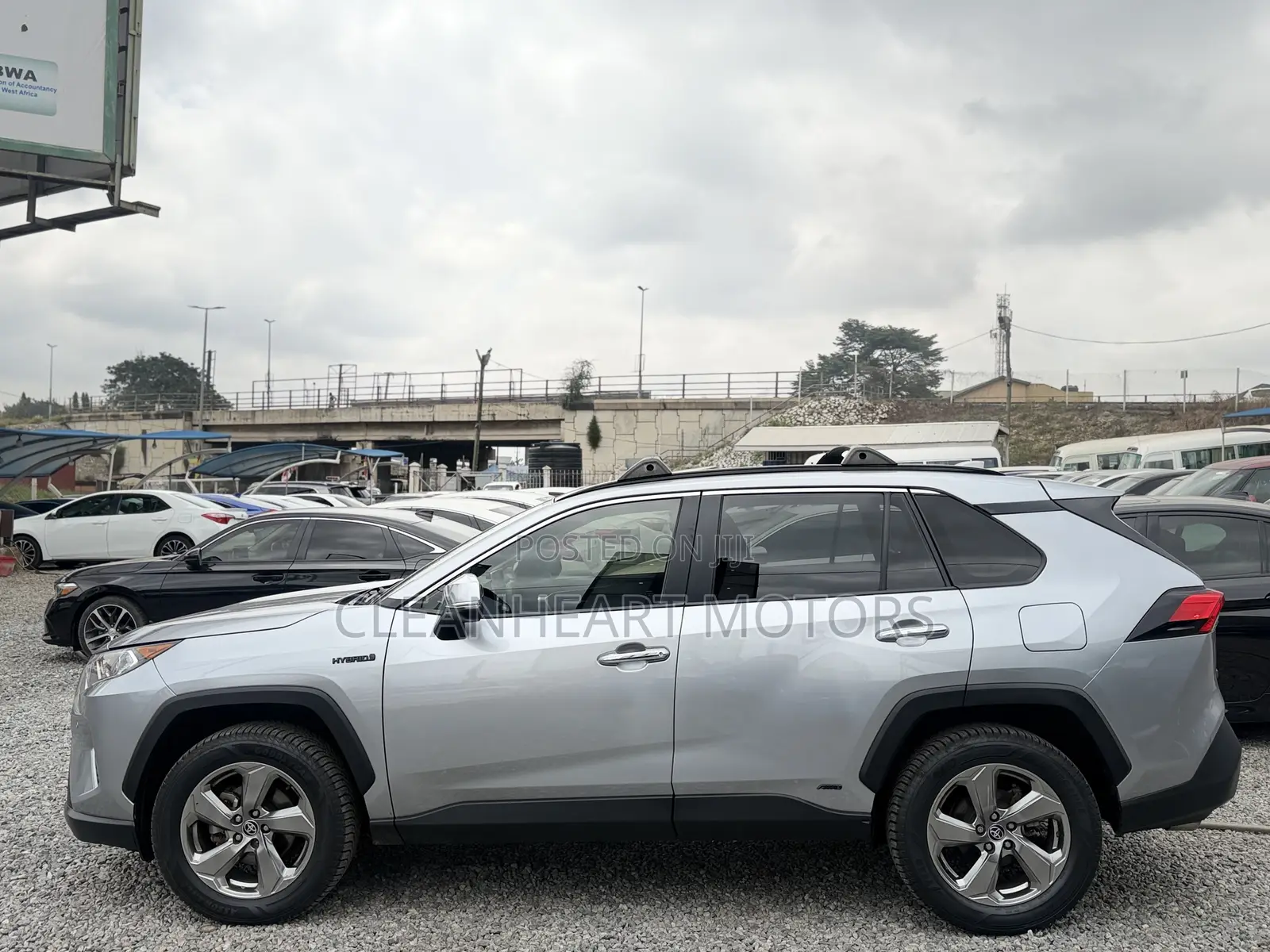 Toyota RAV4 Limited 2021 Silver