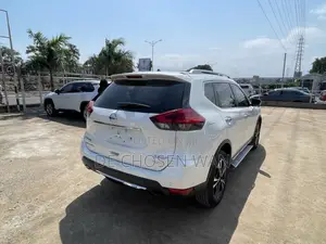 Nissan X-Trail 2.5 Petrol AWD 2019 White