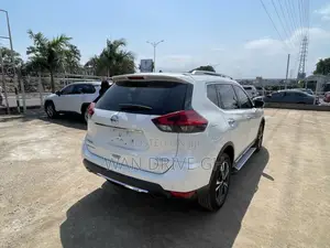 Nissan X-Trail 2.5 Petrol AWD 2019 White