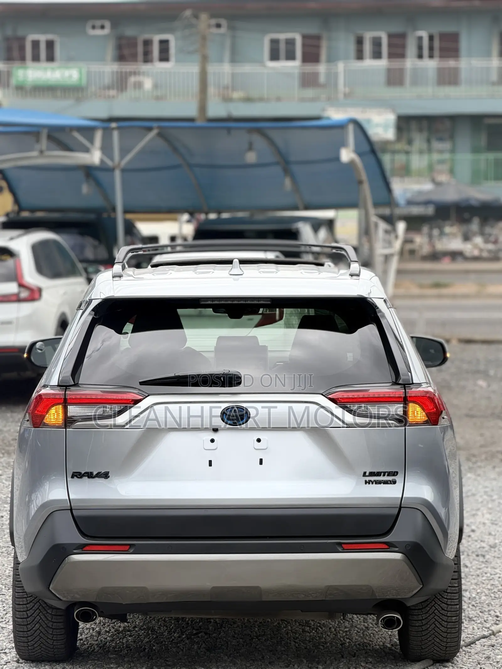 Toyota RAV4 Limited 2021 Silver