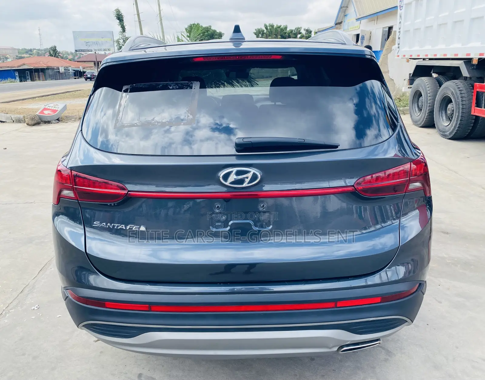 Hyundai Santa Fe SE 2023 Gray
