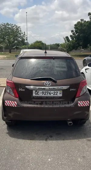 Toyota Vitz 2012 Brown