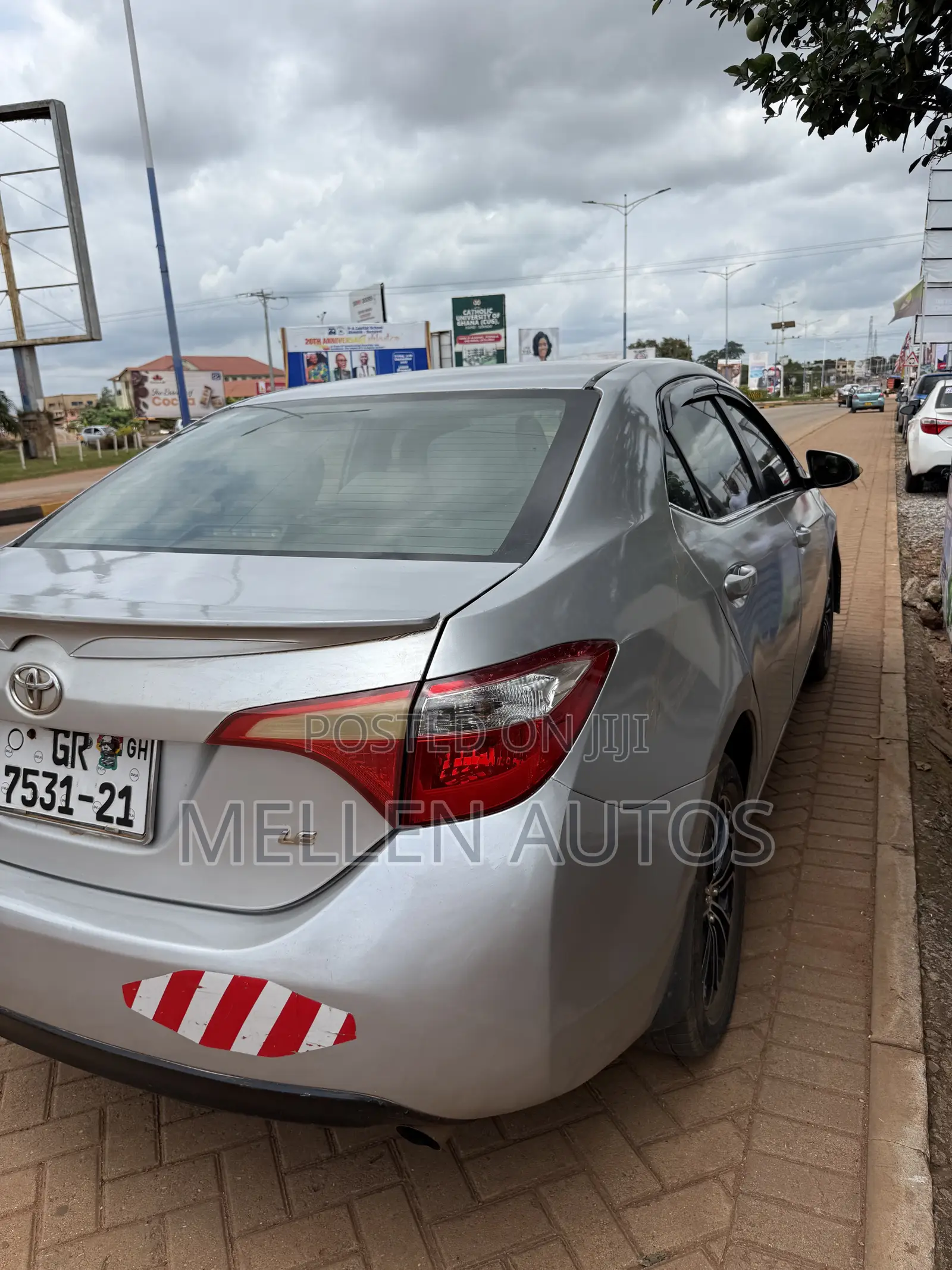 Toyota Corolla L 4dr Sedan (1.8L 4cyl 4A) 2015 Silver