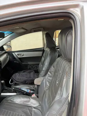Toyota Corolla L 4dr Sedan (1.8L 4cyl 4A) 2015 Silver