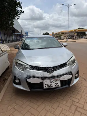 Toyota Corolla L 4dr Sedan (1.8L 4cyl 4A) 2015 Silver