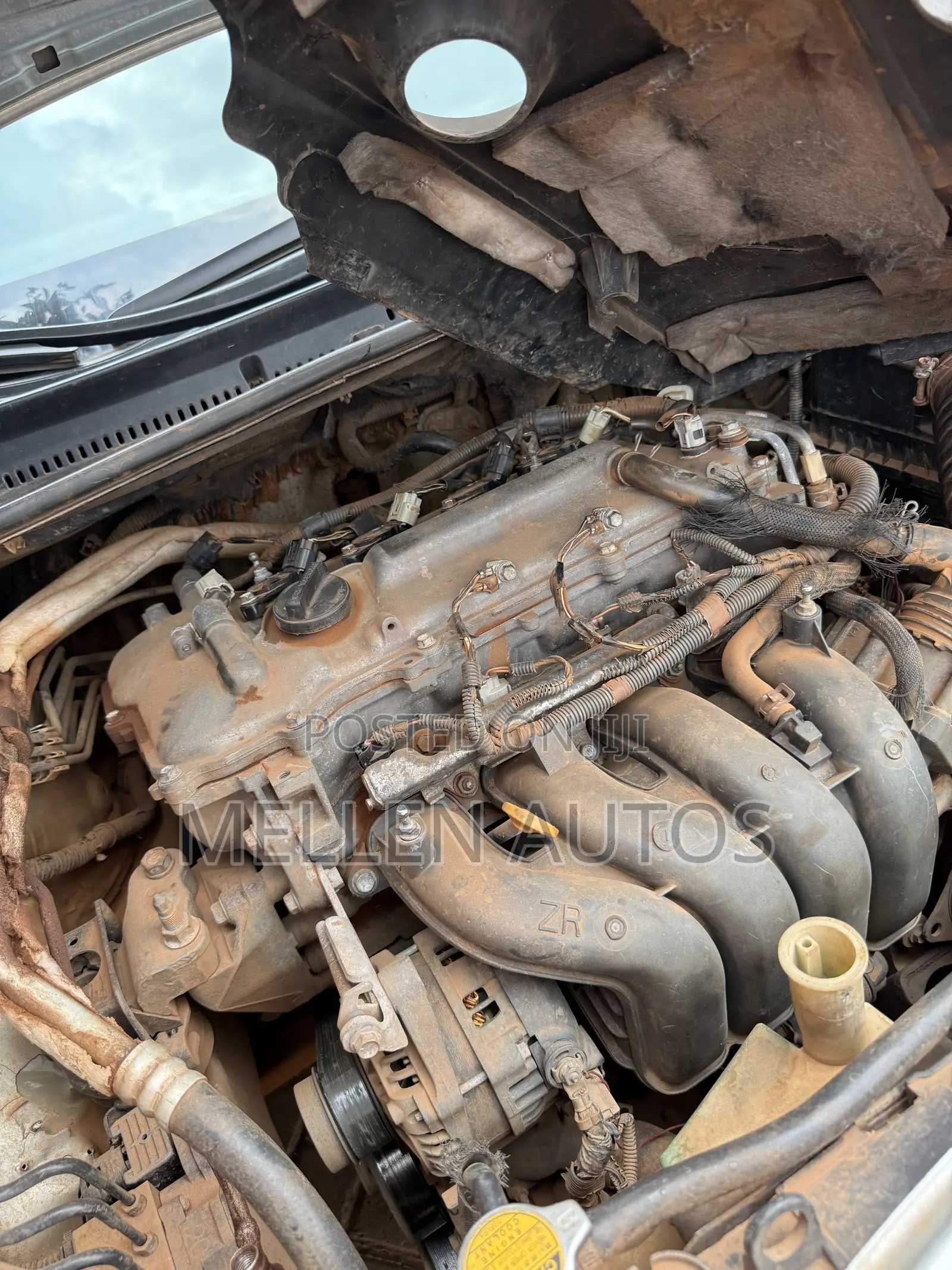 Toyota Corolla L 4dr Sedan (1.8L 4cyl 4A) 2015 Silver