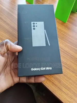 New Samsung Galaxy S24 Ultra 256 GB Black