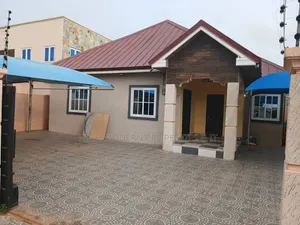 3bdrm House in Lashibi, Teshie for rent