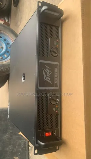 Peavey CS 3000 Professional Stereo Power Amplifier