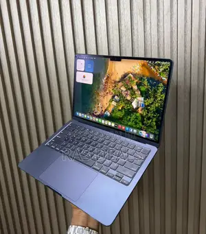 Laptop Apple MacBook Air 2022 M2 8GB Apple M4 Pro SSD 256GB