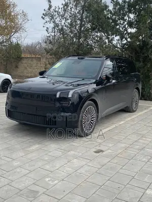 New Lynk & Co 900 2025 Black