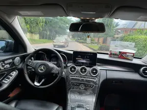Mercedes-Benz C300 Base 4Matic Sedan AWD (2.0L 4cyl 7A) 2017 Gray