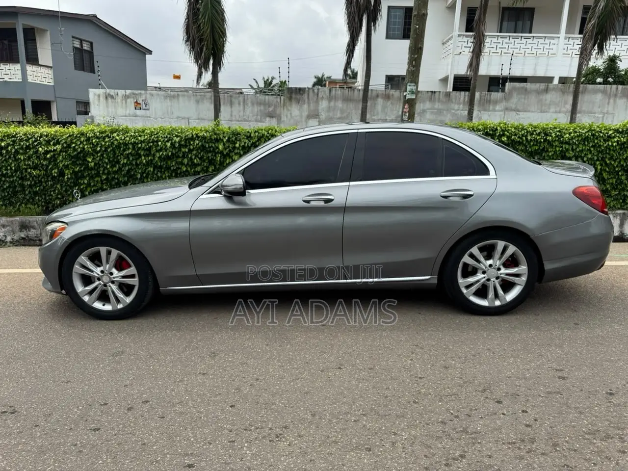 Mercedes-Benz C300 Base 4Matic Sedan AWD (2.0L 4cyl 7A) 2017 Gray