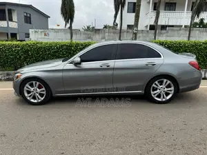 Mercedes-Benz C300 Base 4Matic Sedan AWD (2.0L 4cyl 7A) 2017 Gray