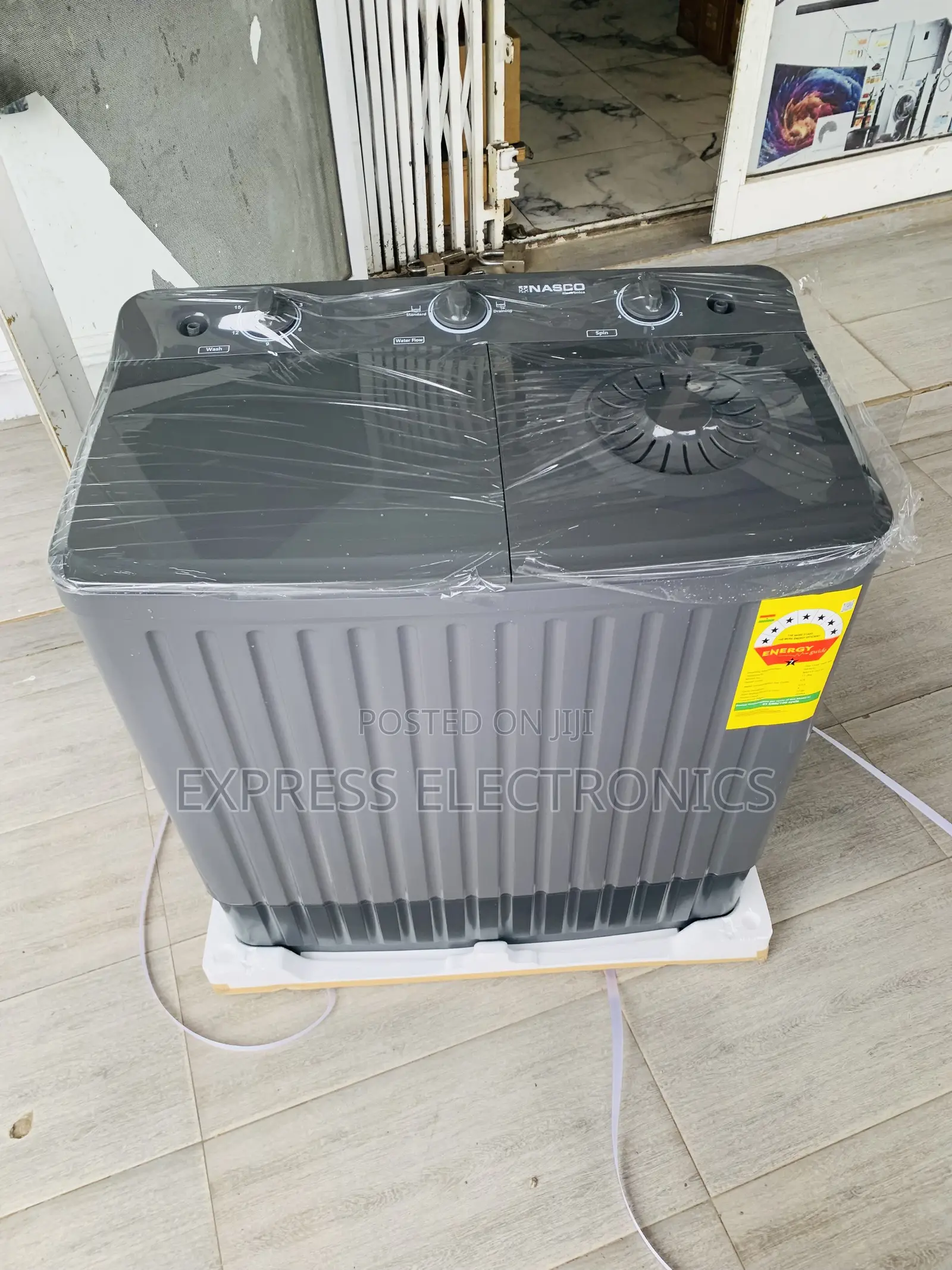 The Nasco NASTT-JS110 Is an 11 Kg Twin Tub Semi-Automatic Washing Mac