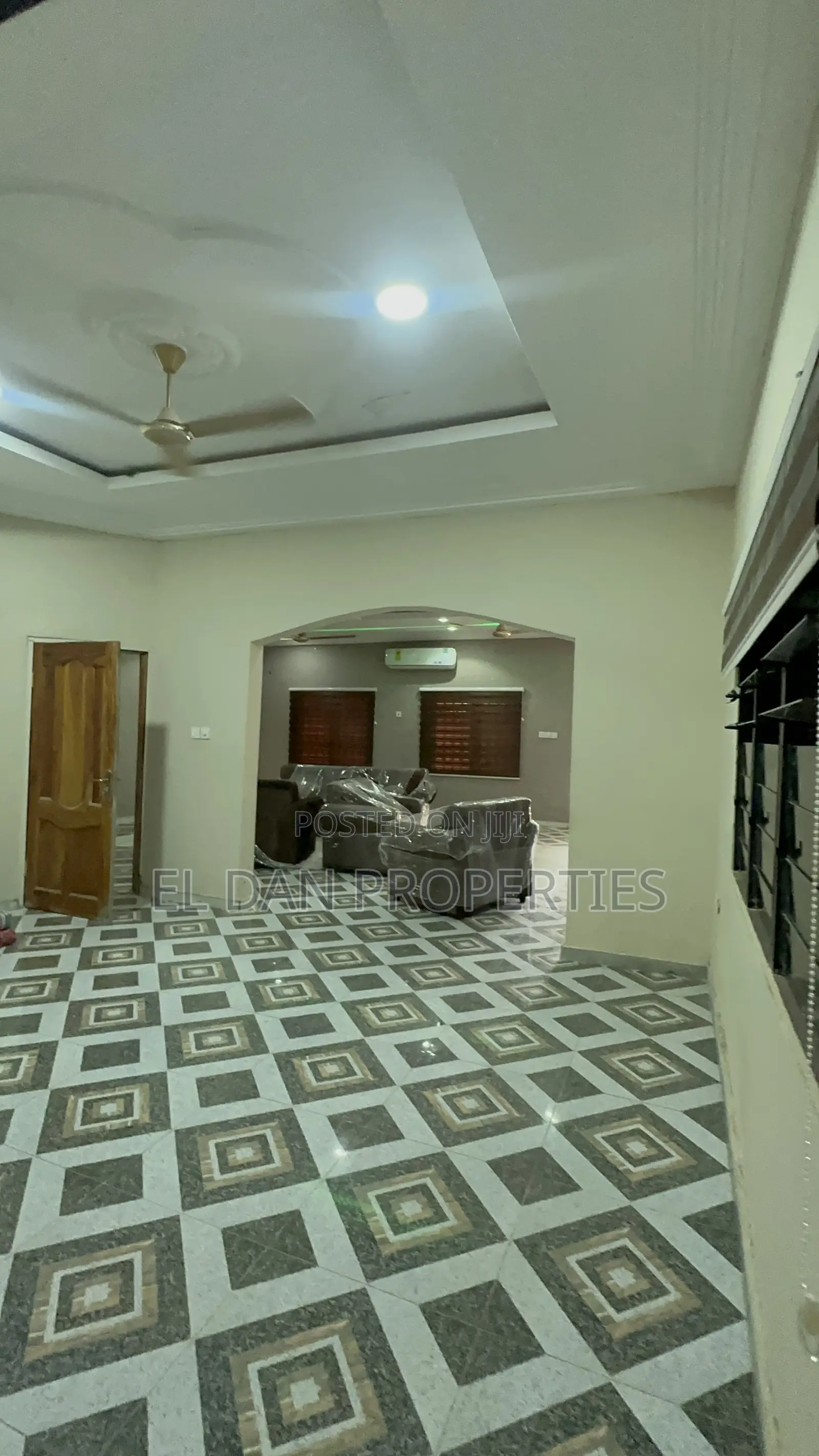 5bdrm House in Ejisu, Kumasi Metropolitan for sale