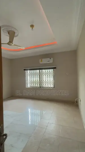 5bdrm House in Ejisu, Kumasi Metropolitan for sale