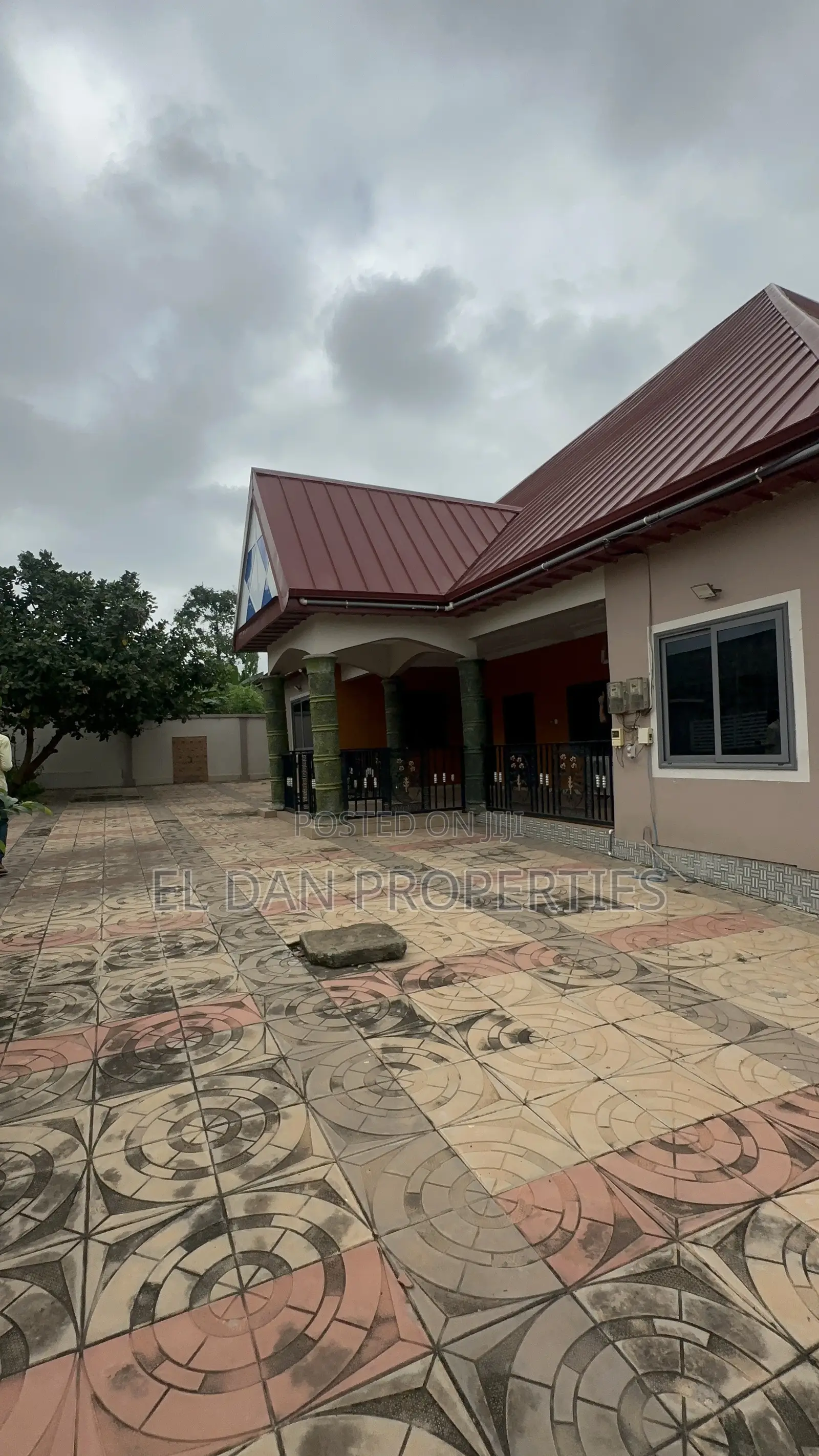 5bdrm House in Ejisu, Kumasi Metropolitan for sale