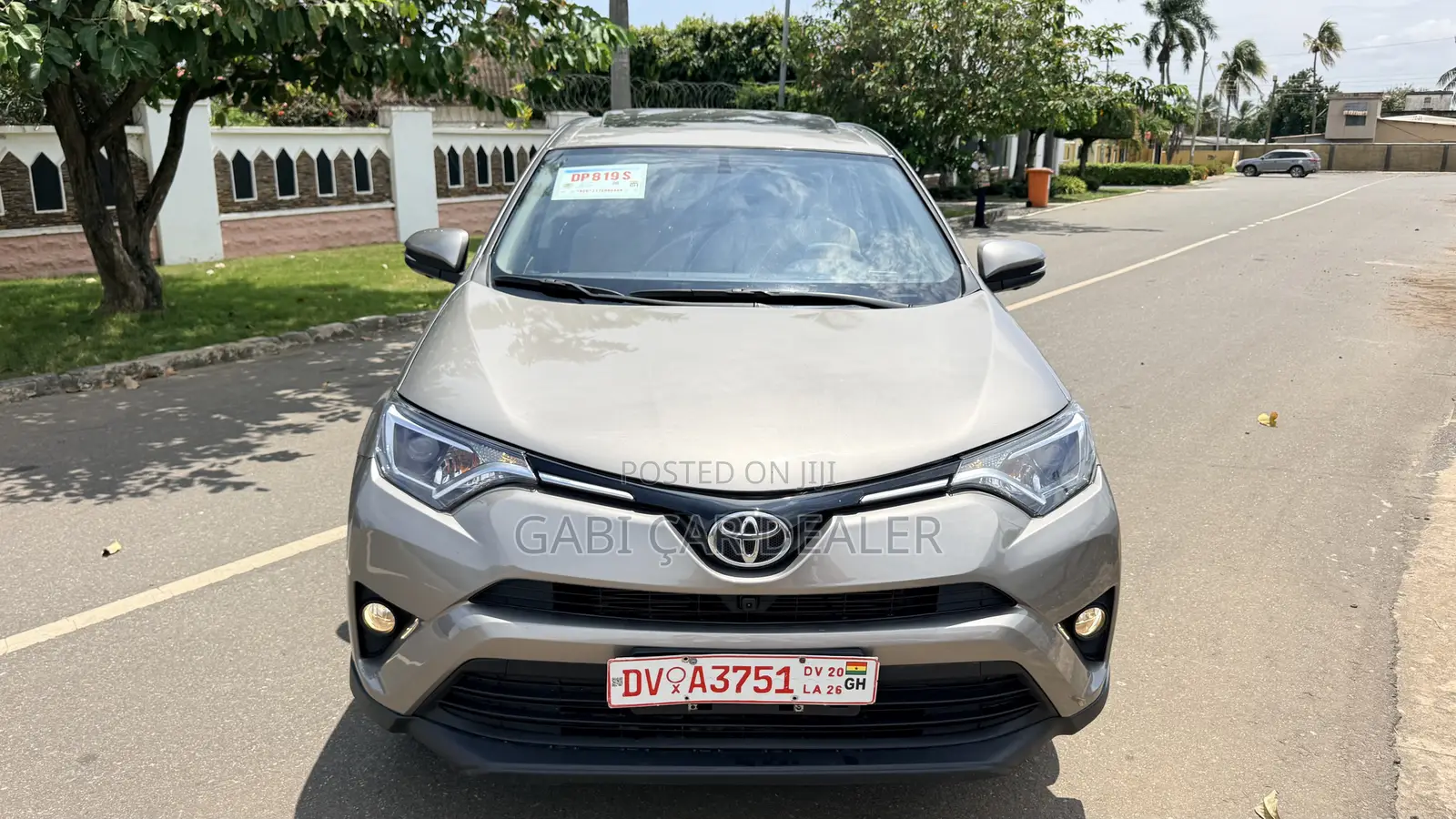 Toyota RAV4 XLE FWD (2.5L 4cyl 6A) 2017 Brown