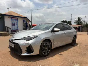 Toyota Corolla S 4dr Sedan (1.8L 4cyl CVT) 2015 Silver