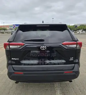 Toyota RAV4 LE AWD 2020 Black