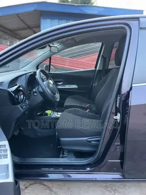 Toyota Vitz 1.0 FWD 5dr 2015 Black