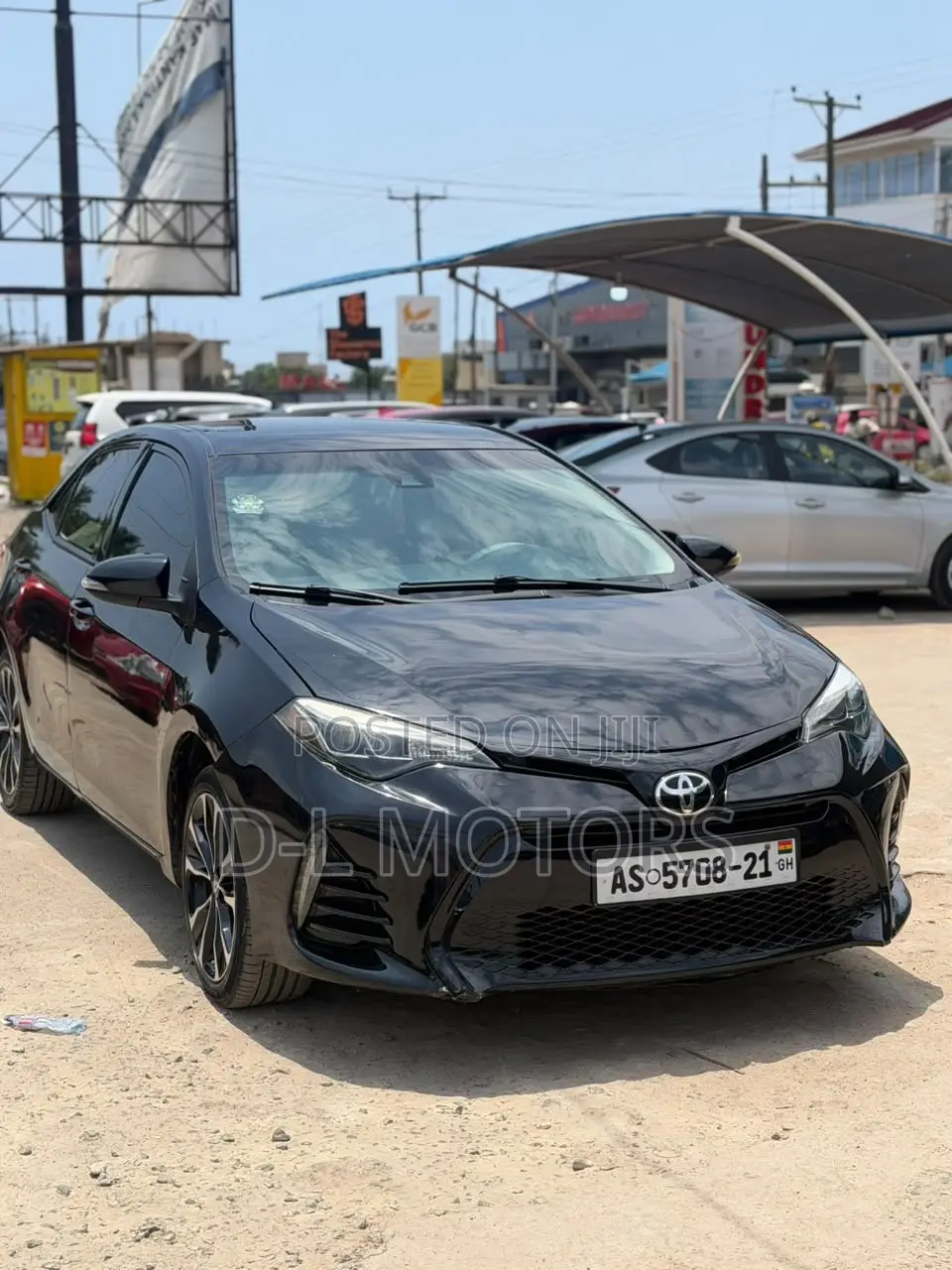 Toyota Corolla SE 4dr Sedan (1.8L 4cyl CVT) 2017 Black