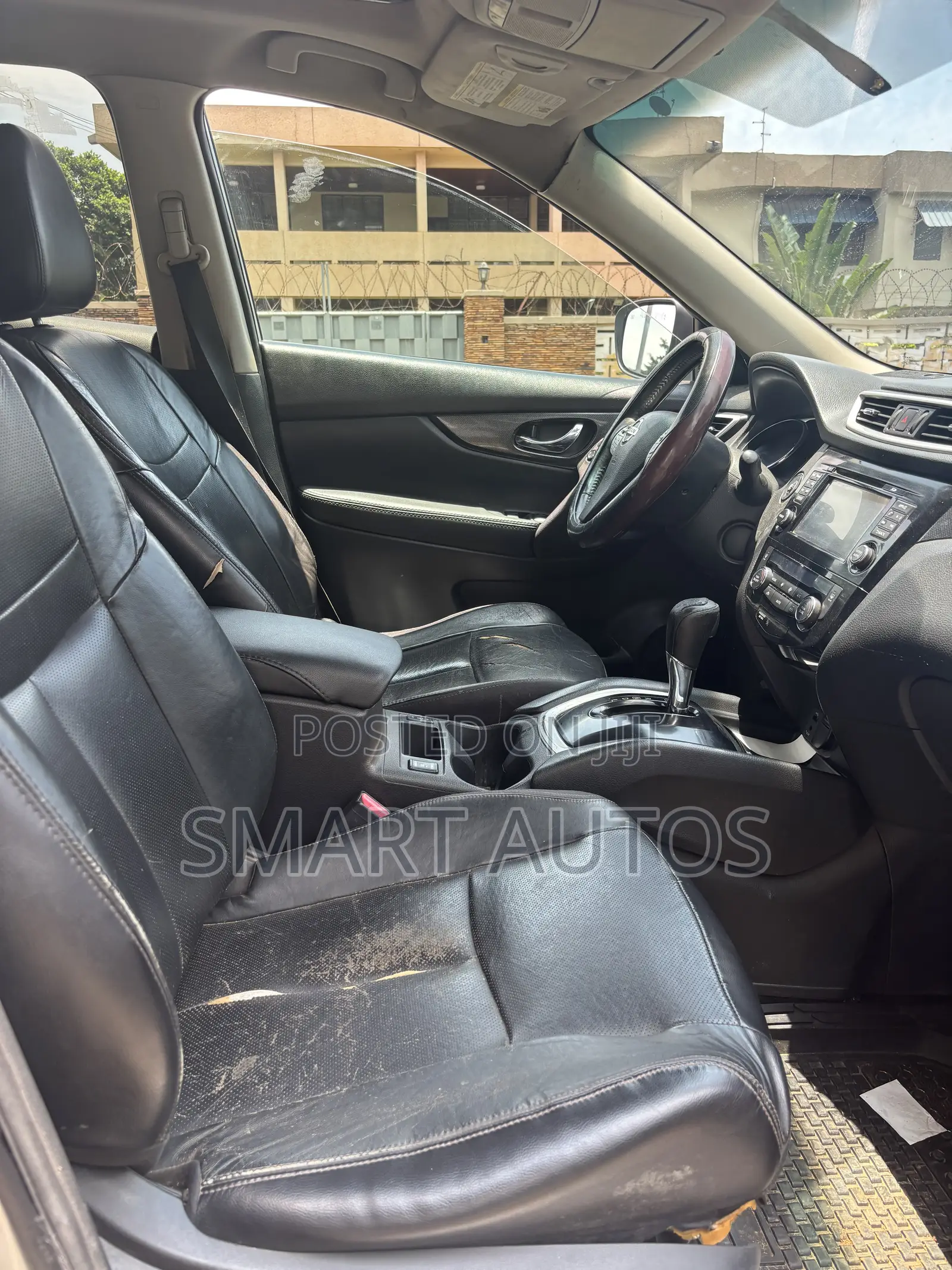 Nissan Rogue SV 4dr SUV AWD (2.5L 4cyl CVT) 2015 Silver