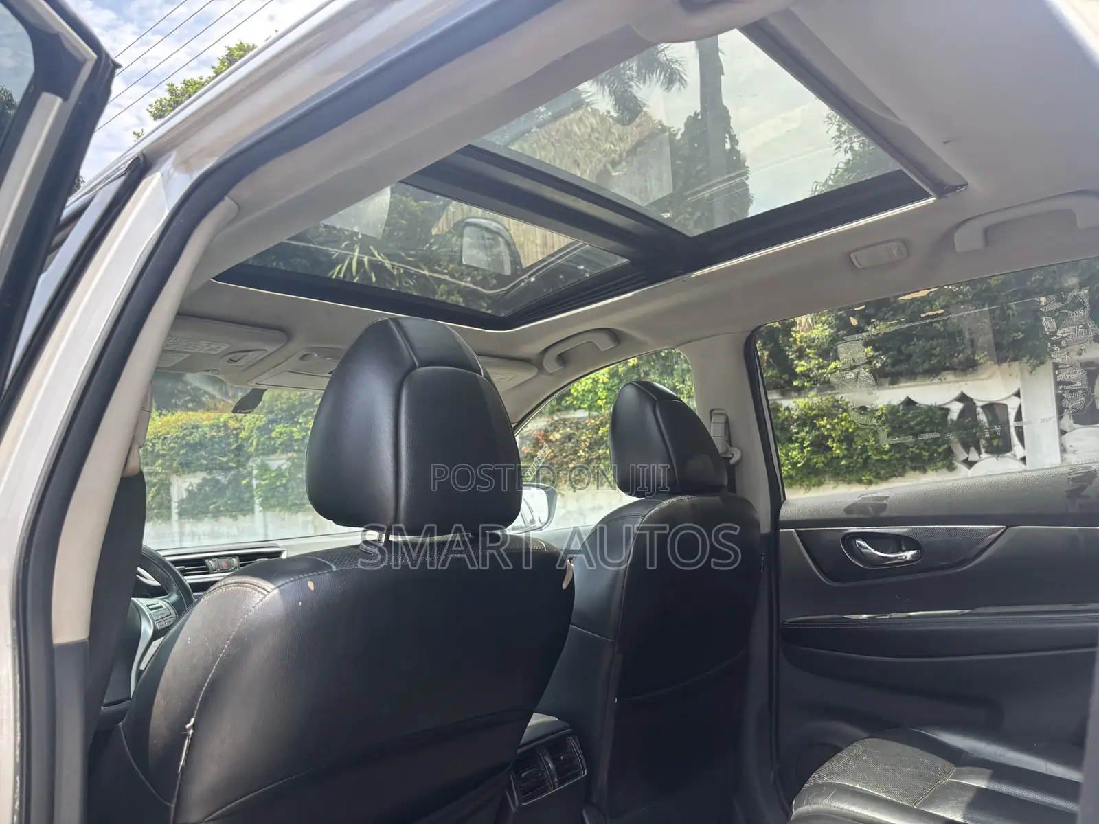Nissan Rogue SV 4dr SUV AWD (2.5L 4cyl CVT) 2015 Silver