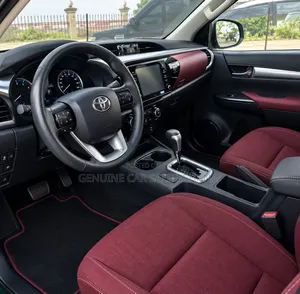 Toyota Hilux 2021 Gray