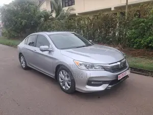 Honda Accord EX-L 4dr Sedan FWD (2.4L 4cyl 2A) 2017 Silver