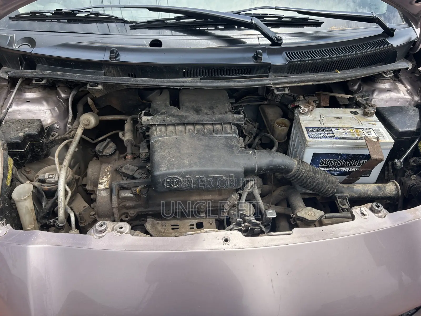 Toyota Vitz 1.3 AWD 3dr 2010 Silver