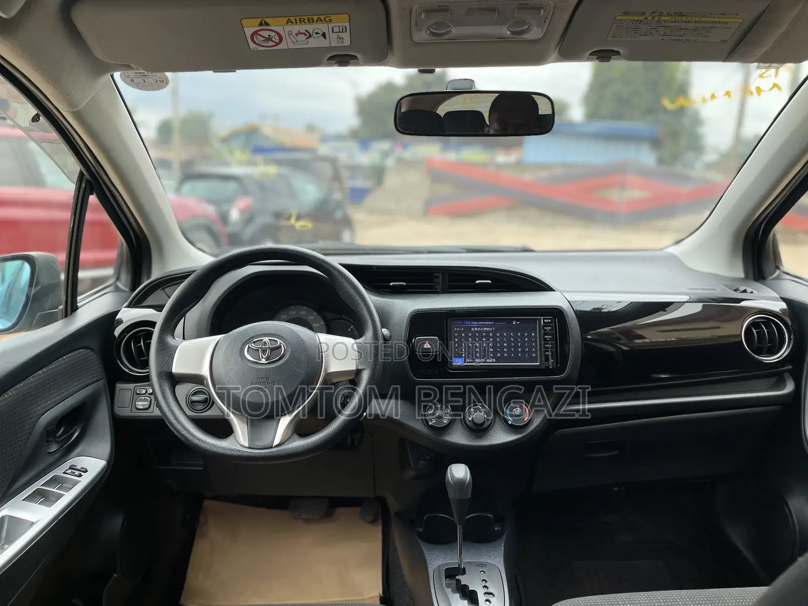 Toyota Vitz 1.3 AWD 5dr 2015 Silver