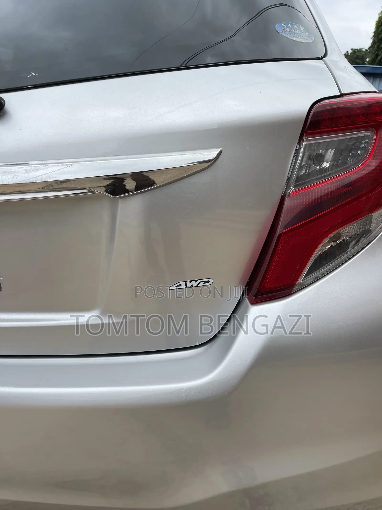 Toyota Vitz 1.3 AWD 5dr 2015 Silver