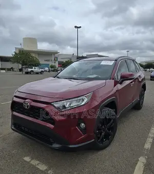 Toyota RAV4 LE AWD 2020 Red