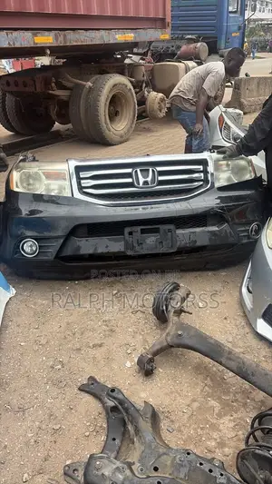 Honda Pilot 2010-2015 Front Cut Available