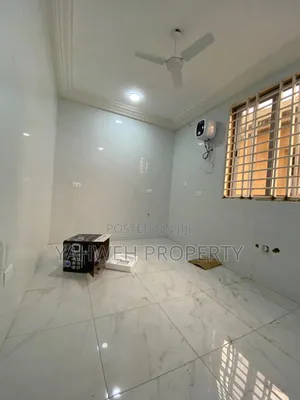 2bdrm Apartment in Batsonaa, Baatsona Total for rent