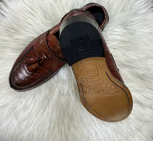 Bespoke Italian Men’s Cognac Leather Tassel Loafers (EU 42 - 43)