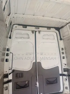 Mercedes-Benz Sprinter 2011 White