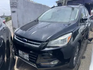 Ford Escape SE 4dr SUV AWD (1.6L 4cyl Turbo 6A) 2014 Black