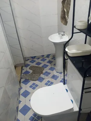 3bdrm House in Comm.16, Baatsona Total for rent