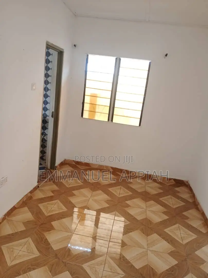 1bdrm Room & Parlour in 100, Ablekuma for rent