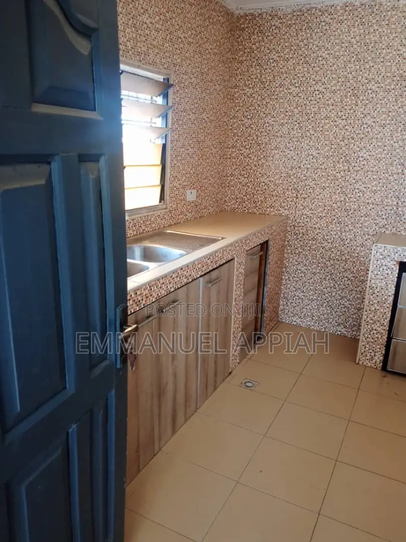 1bdrm Room & Parlour in 100, Ablekuma for rent