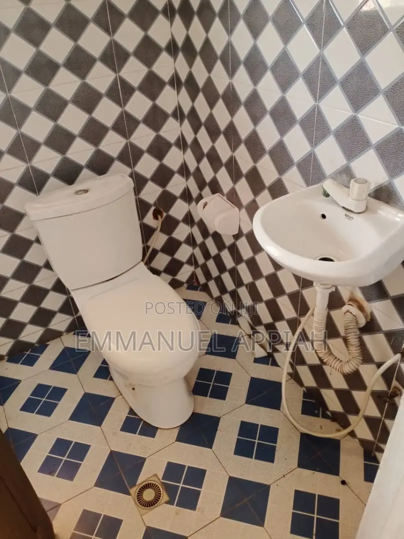 1bdrm Room & Parlour in 100, Ablekuma for rent
