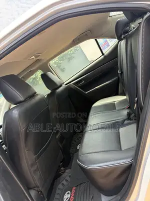 Toyota Corolla S 4dr Sedan (1.8L 4cyl CVT) 2015 Silver