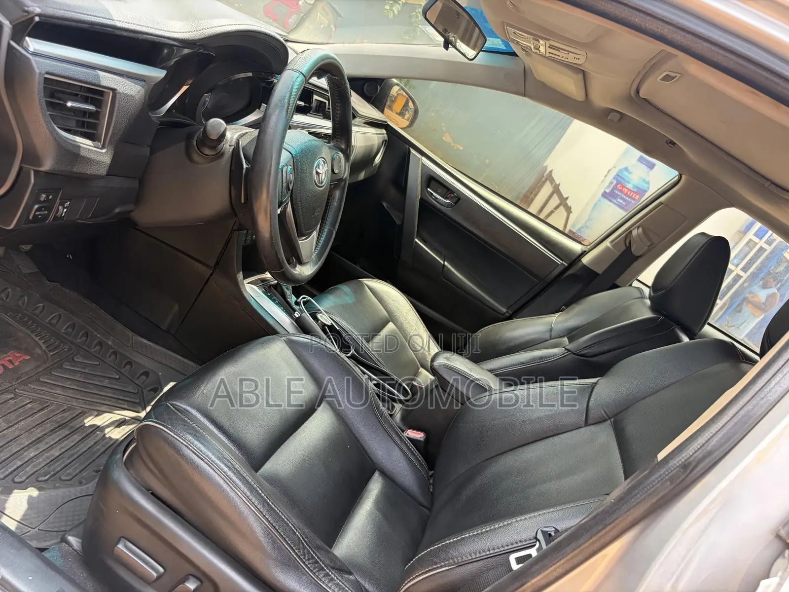 Toyota Corolla S 4dr Sedan (1.8L 4cyl CVT) 2015 Silver